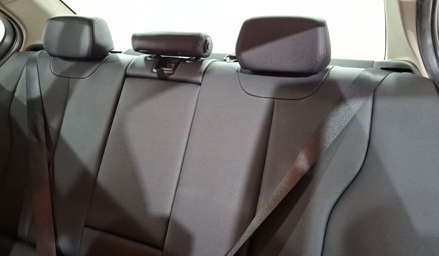 Bmw Serie 3 2.0 328I MODERN LINE Sedan 2013