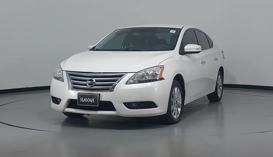 Nissan • Sentra