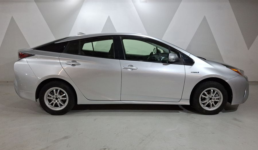 Toyota Prius 1.8 HYBRID BASE Hatchback 2017