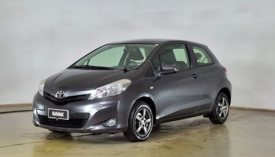 Toyota • Yaris