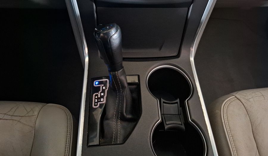 Toyota Camry 2.5 XLE L4 6AT Sedan 2015