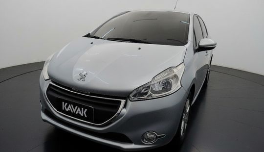 Peugeot • 208