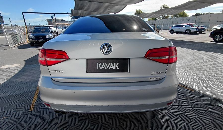 Volkswagen Vento 2.5 ADVANCE PLUS Sedan 2016