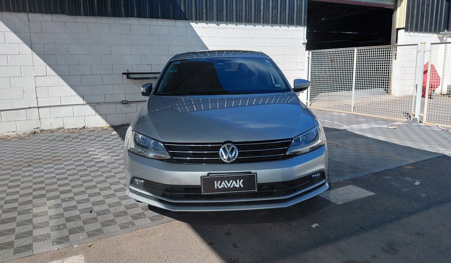 Volkswagen Vento 2.5 ADVANCE PLUS Sedan 2016
