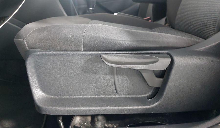 Volkswagen Polo 1.6 COMFORTLINE PLUS Hatchback 2021