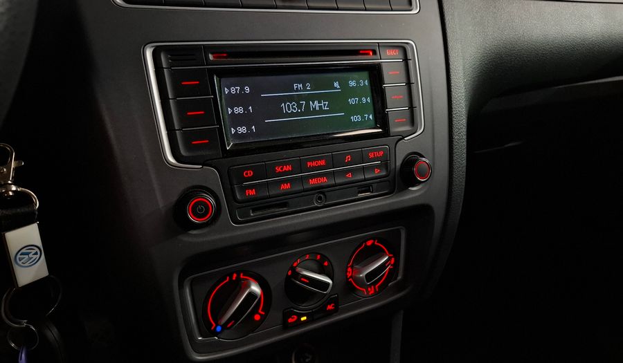 Volkswagen Fox 1.6 TRENDLINE Hatchback 2014