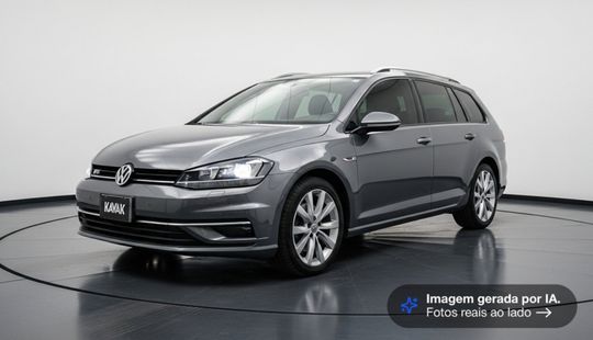Volkswagen • Golf