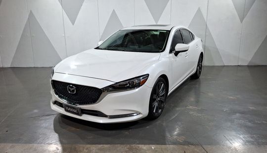 Mazda • Mazda 6