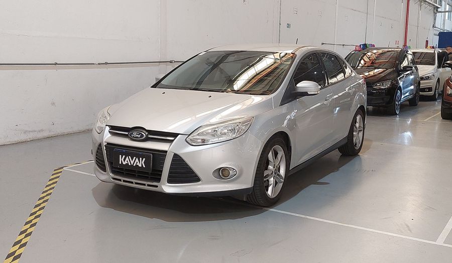 Ford Focus SE SEDAN POWERSHIFT Sedan 2015