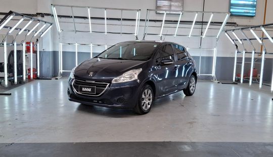 Peugeot • 208