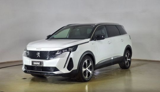Peugeot • 5008