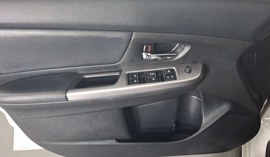 Subaru Xv 2.0 I LIMITED AWD CVT Hatchback 2015