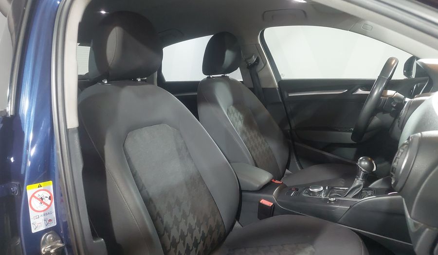 Audi A3 1.8 TFSI AMBIENTE S TRONIC Sedan 2014