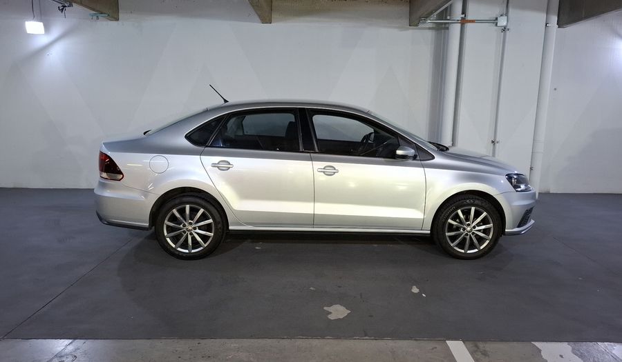 Volkswagen Vento 1.6 STARTLINE AUTO Sedan 2020
