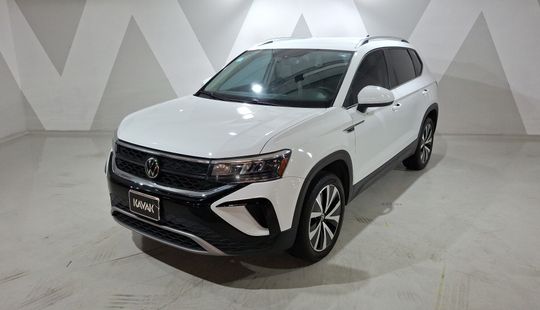 Volkswagen • Taos