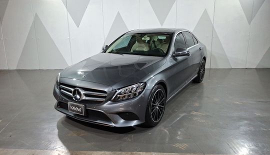 Mercedes Benz • Clase C