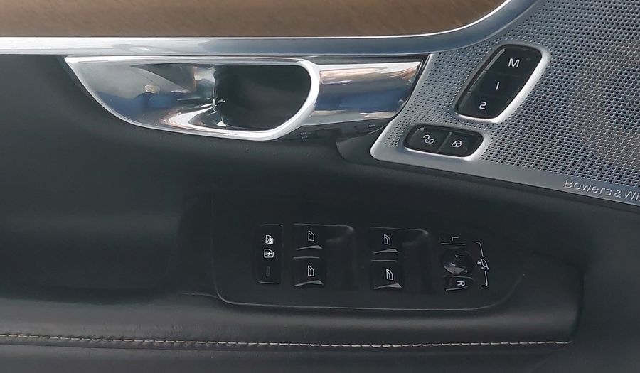 Volvo S90 2.0 INSCRIPTION T6 AWD AT Sedan 2017