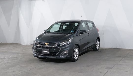 2020 • 90,129 km • Automático