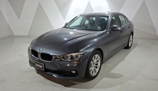 2018 • 61,340 km • Automático