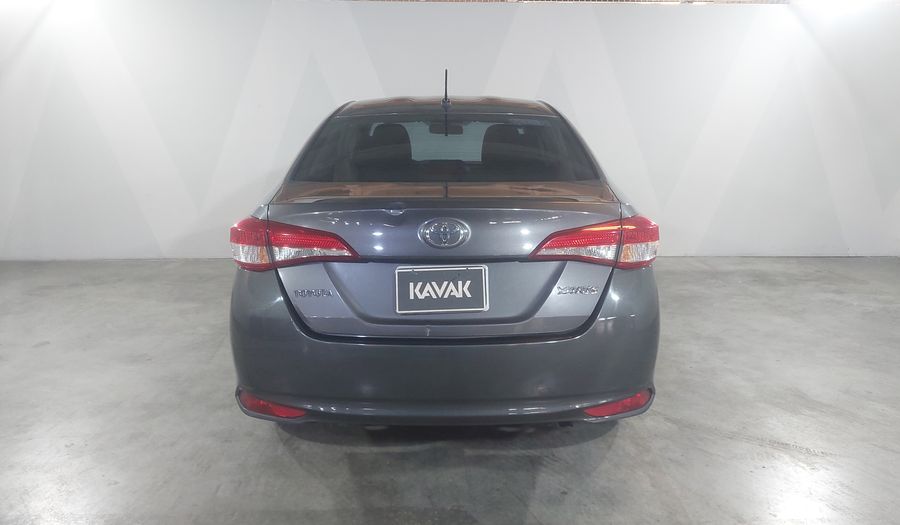 Toyota Yaris 1.5 SEDAN CORE AUTO Sedan 2018