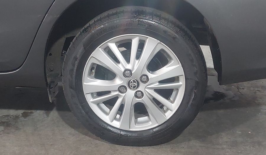 Toyota Yaris 1.5 SEDAN CORE AUTO Sedan 2018