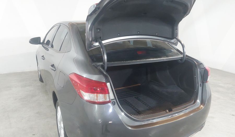 Toyota Yaris 1.5 SEDAN CORE AUTO Sedan 2018