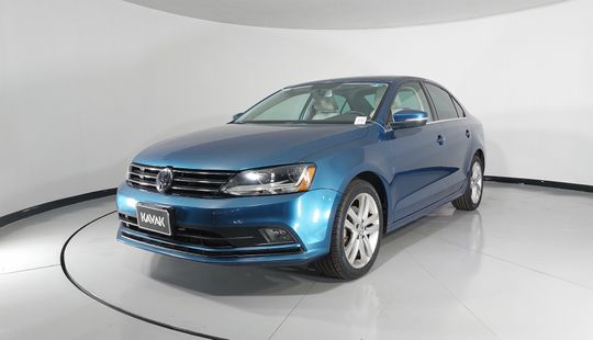 Volkswagen • Jetta