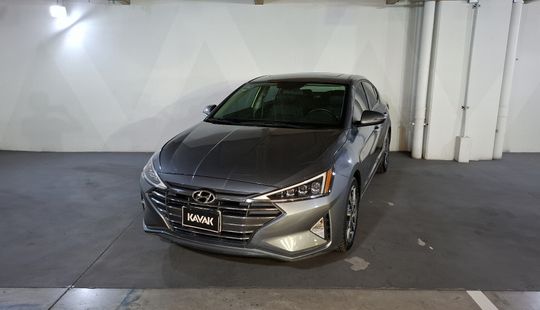 Hyundai • Elantra