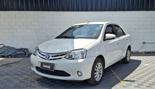 Toyota • Etios