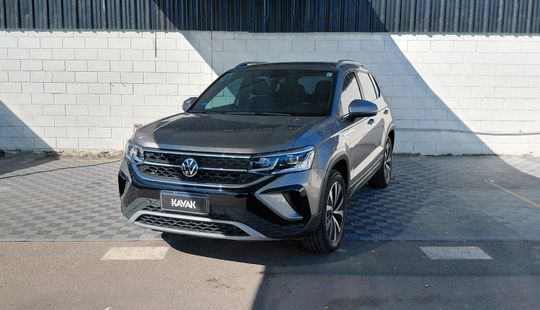 Volkswagen • Taos