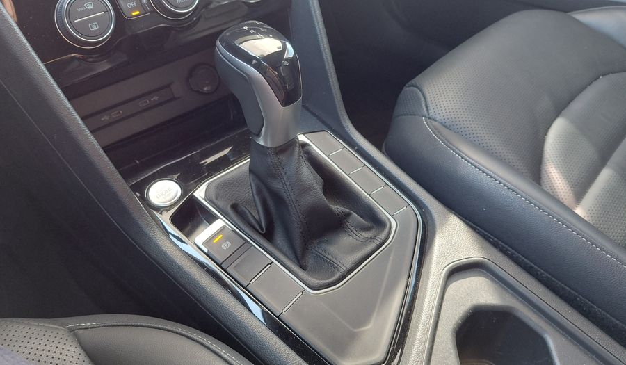Volkswagen Taos 1.4 250 TSI HIGHLINE AUTO Suv 2022