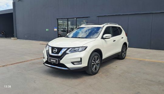 Nissan • X-Trail