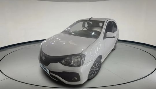 Toyota • Etios