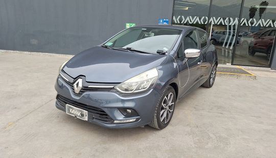 Renault • Clio