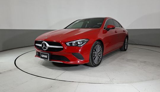 Mercedes Benz • Clase CLA