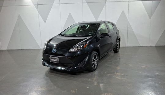 Toyota • Prius C