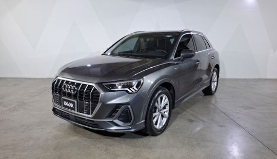 Audi • Q3