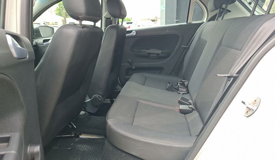 Volkswagen Gol 1.6 POWER AC Hatchback 2018