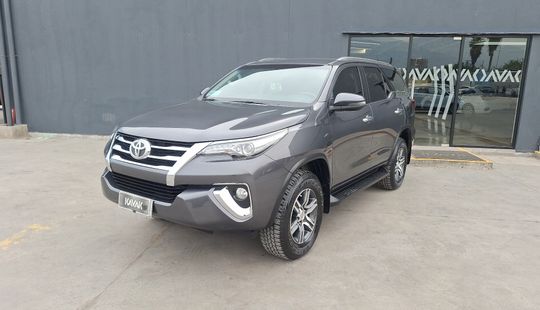 Toyota • Fortuner