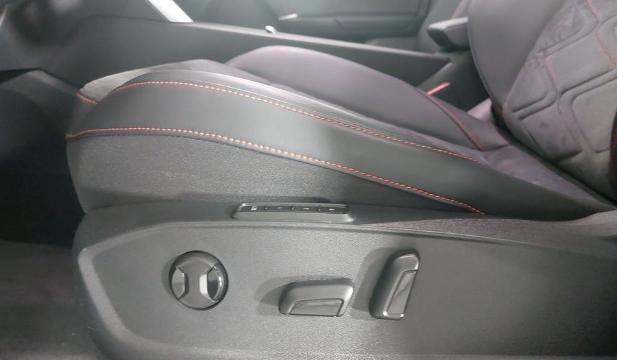 Seat Leon 2.0 FR AUTO Hatchback 2023