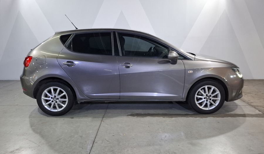 Seat Ibiza 1.6 STYLE MT FULL LINK Hatchback 2017