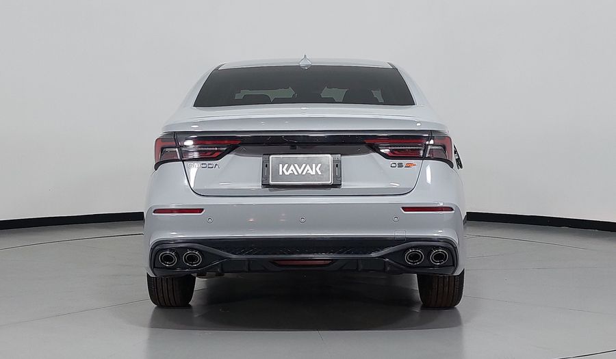 Omoda O5 1.6 GT LIFE DCT Sedan 2024