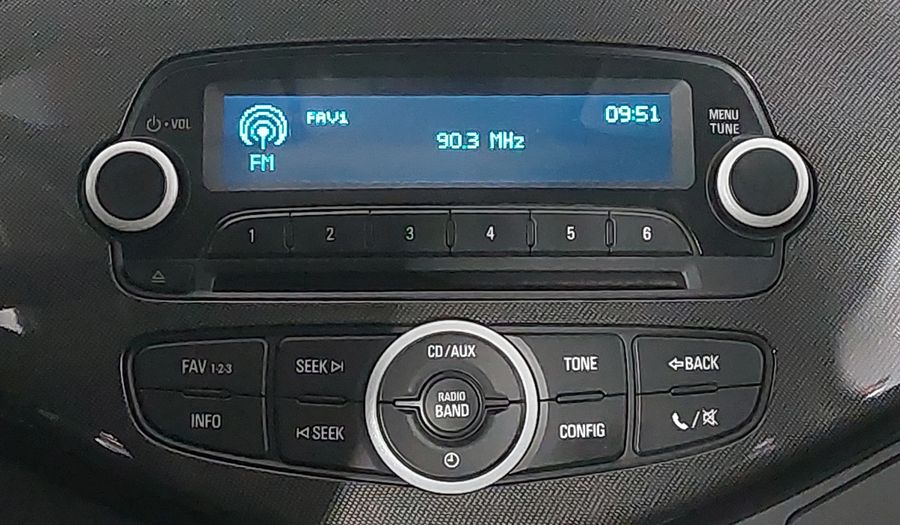 Chevrolet Spark 1.2 LT B MT Hatchback 2014