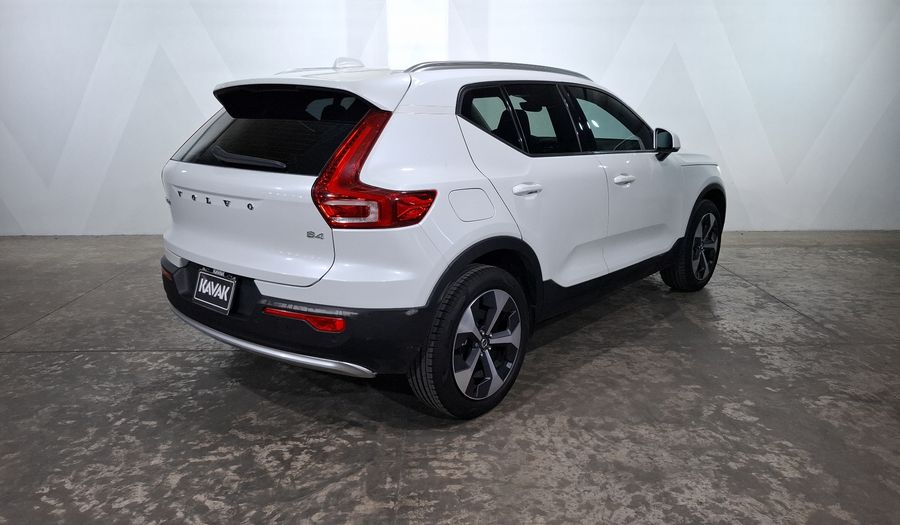 Volvo Xc40 2.0 B4 MHEV PLUS AUTO Suv 2023