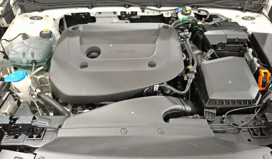 Volvo Xc40 2.0 B4 MHEV PLUS AUTO Suv 2023