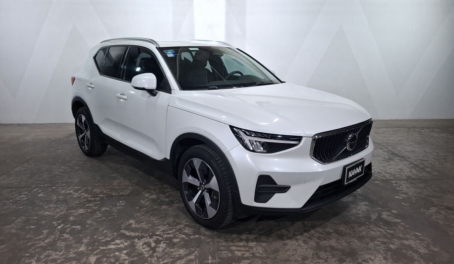 Volvo Xc40 2.0 B4 MHEV PLUS AUTO Suv 2023