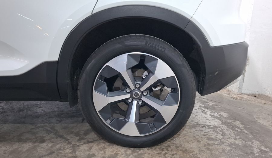 Volvo Xc40 2.0 B4 MHEV PLUS AUTO Suv 2023