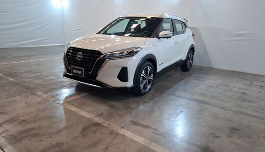 Nissan • Kicks Play