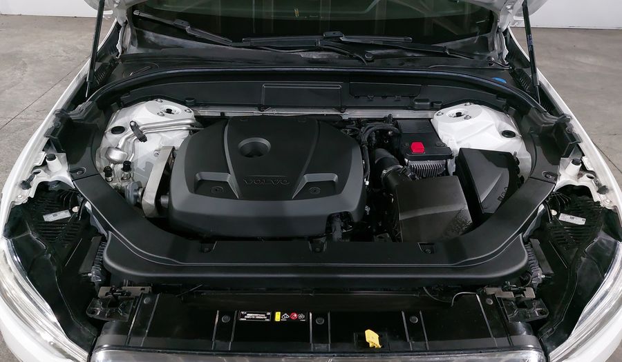 Volvo Xc60 2.0 MOMENTUM T5 AWD AUTO Suv 2018