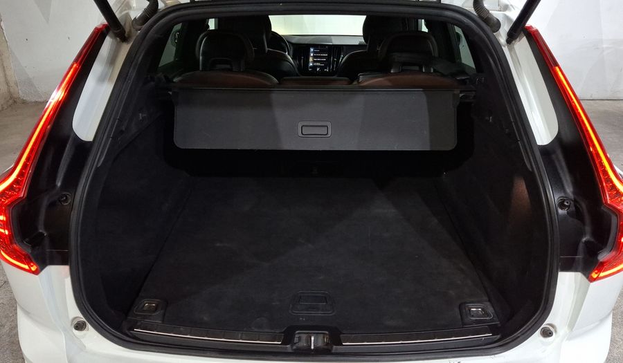 Volvo Xc60 2.0 MOMENTUM T5 AWD AUTO Suv 2018